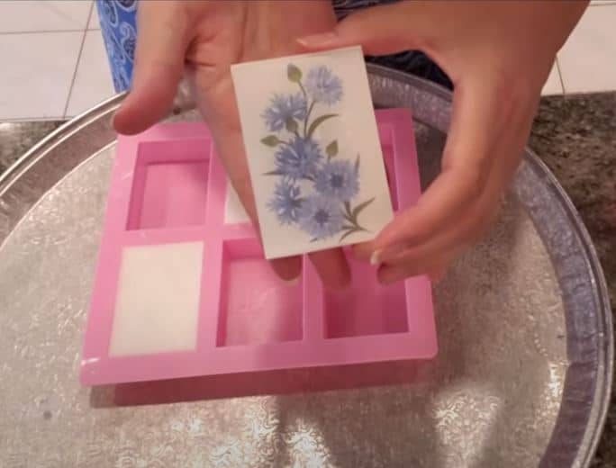 Making melt and pour soap with water soluble paper 