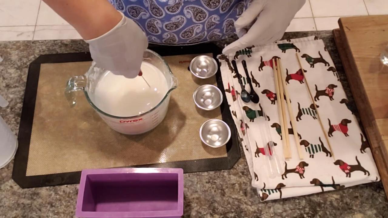 Mixing titanium dioxide into melted soap