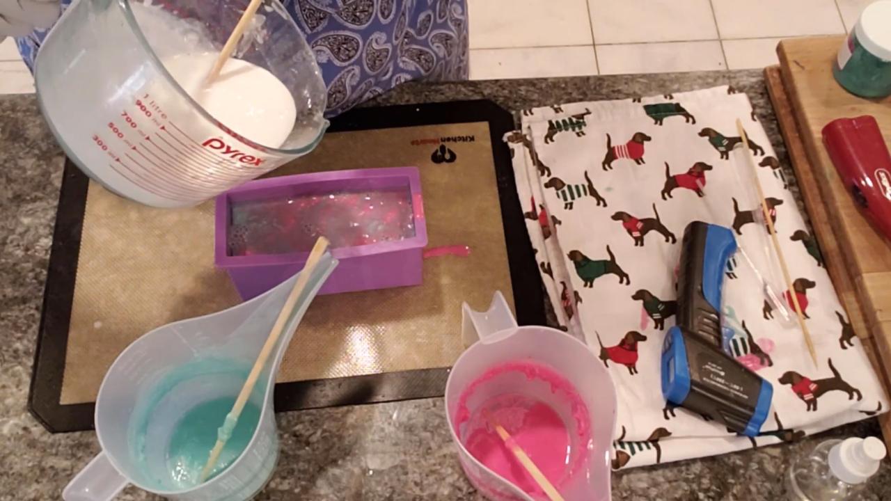 Pouring white soap into the loaf mold