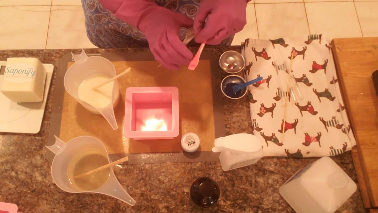 Mixing Blue Ice mica and bio glitter into clear soap