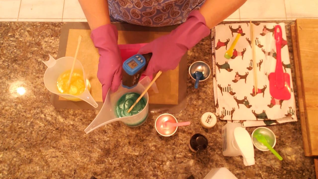 Mixing teal green and white mica into clear soap