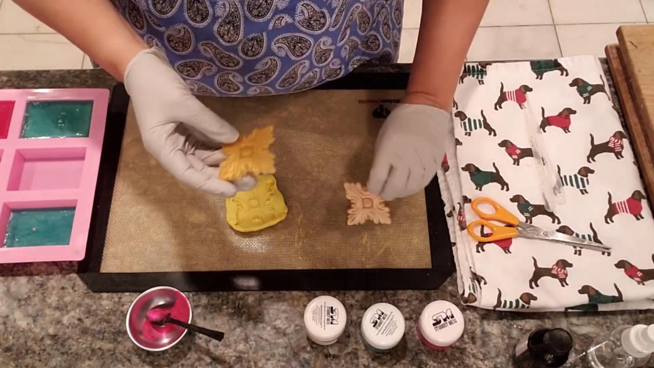 Gold soap embed cast from the putty mold